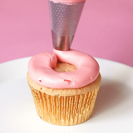 Кондитерская насадка трубочка №804 Tulip™ | d 10 mm Кондитерская насадка трубочка №804 Tulip™ | d 10 mm