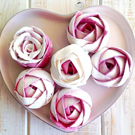 Кондитерская насадка лепесток розы прямой №127W Tulip™ Кондитерская насадка лепесток розы прямой №127W Tulip™